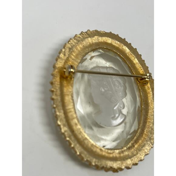 Vintage Micro Pearl & Lucite Etched Clear Cameo Gold Brooch - Picture 7 of 10
